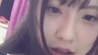自拍流出 韓国 のエロ動画 - ‹流出›アイドル並に可愛い韓国の素人JKが制服脱い ...