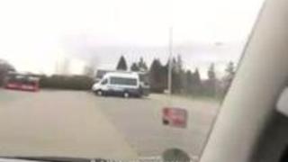 チェコ発の素人風ナンパカーセックスチャンネル。段々ノッてきた女性が、たまらず男に「ねぇ、電話番号教えて。また後でヤリましょ」っていうセリフがたまらなかったね。