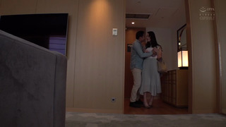 PFES-017 八王子のおっパブで見つけたKカップ人妻は店外デートOKのヤリマンビッチ！ 欲求不満の中出し狂い下品女と体液まみれで朝まで10発エグすぎ不倫